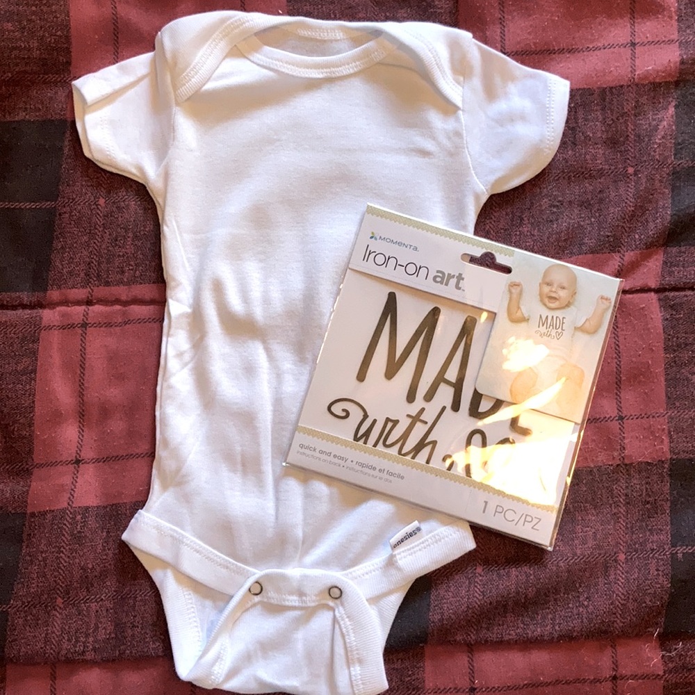 ⭐️Bib FWP⭐️Brand new onesie with iron on transfer